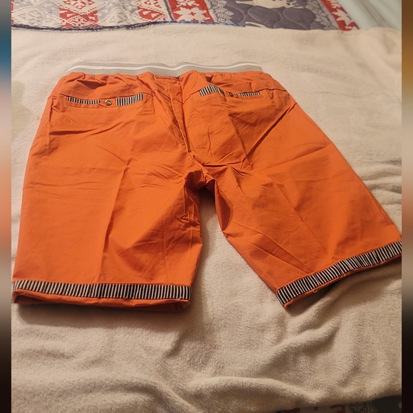 Very Nice, Men's Fashion Style Elastic Waistband Shorts. Size 3XL - Picture 3 of 5